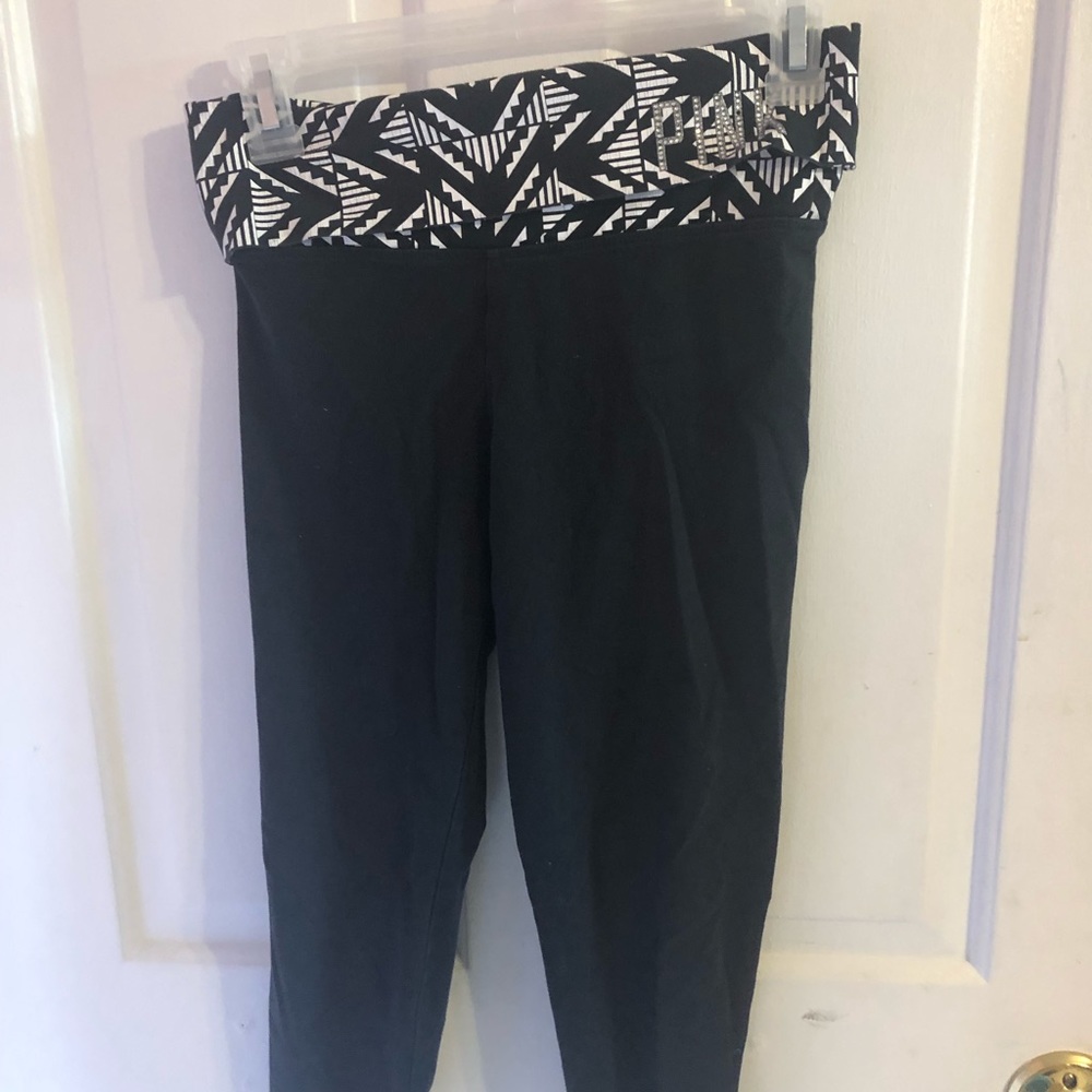 CROPPED LEGGINGS FROM PINK WITH JEWELED LOGO